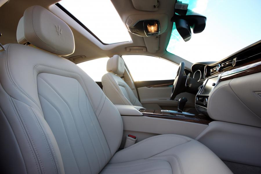  Maserati Quattroporte 2012 года  (фото 5 из 126)
